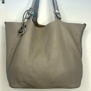 Michael Kors Tote in grey leather